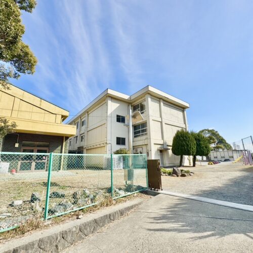 立川村小学校